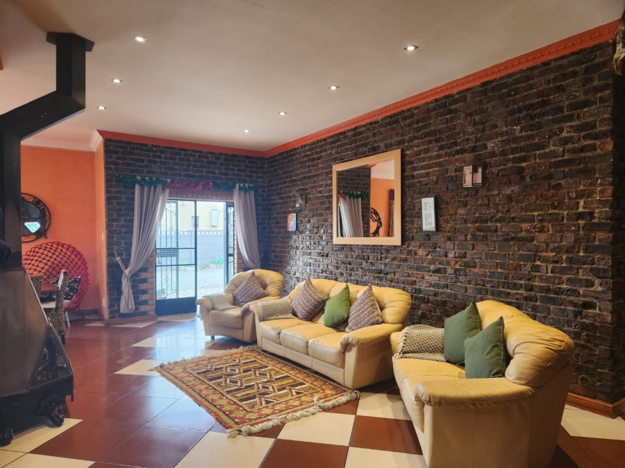 3 Bedroom Property for Sale in Levallia Western Cape